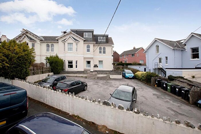 1 Bedroom Flat To Rent In Hermosa Road, Teignmouth, TQ14