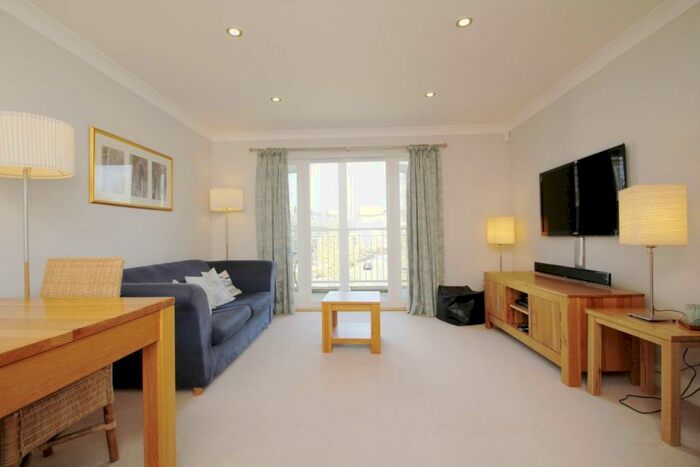 2 Bedroom Apartment To Rent In Clearwater Place, Oxford, OX2
