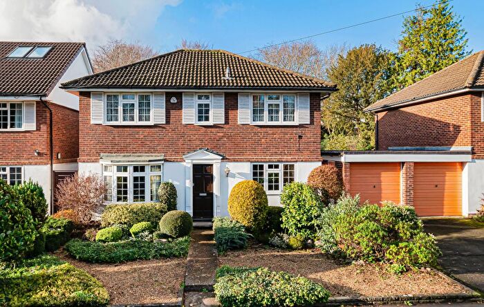 4 Bedroom Detached House For Sale In Freshwood Close, Beckenham, BR3