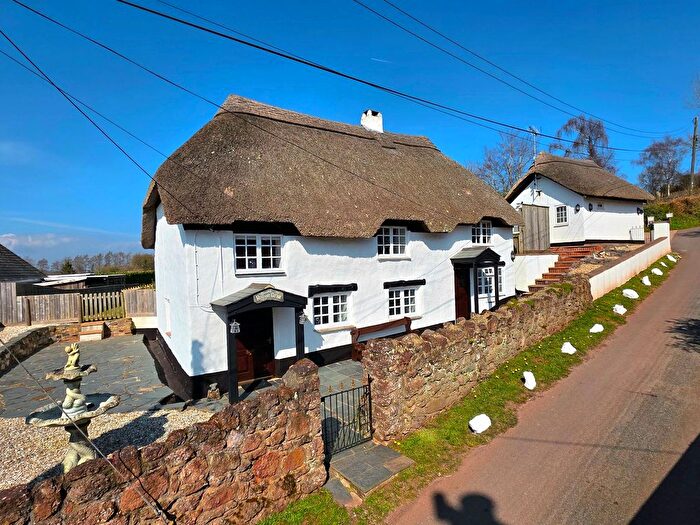 3 Bedroom Detached House For Sale In Stokeinteignhead, Newton Abbot, TQ12