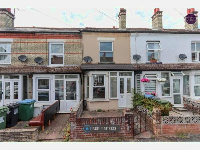 2 Bedroom Terraced House To Rent In St. Marys Road, Watford, WD18