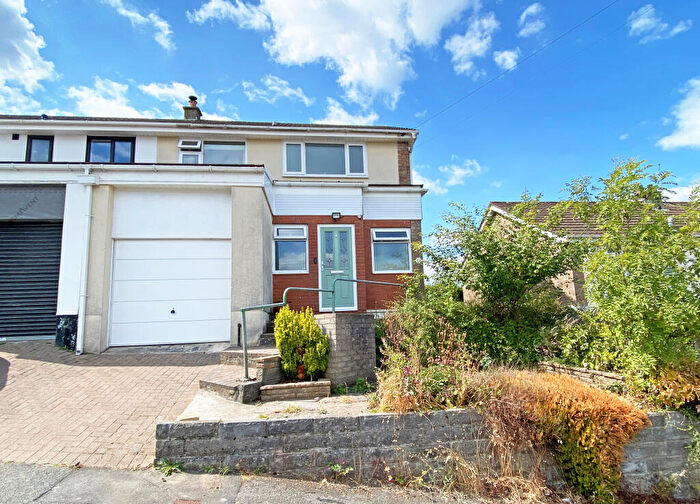 3 Bedroom Semi-Detached House For Sale In Springfield Road, Maesycwmmer, Hengoed, CF82
