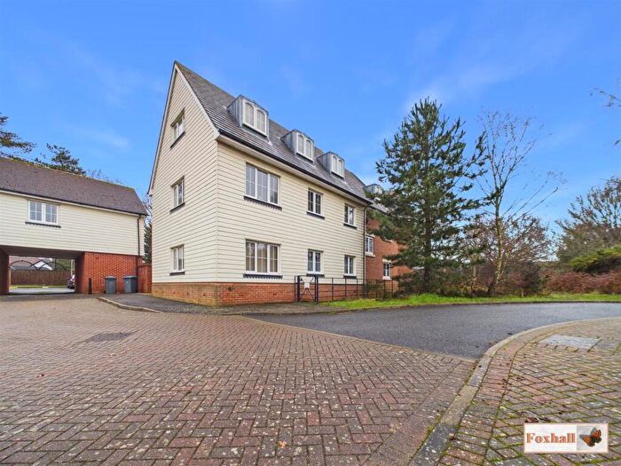 2 Bedroom Apartment For Sale In Pine Drive, Purdis Farm, Ipswich, IP3