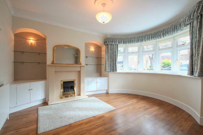 3 Bedroom Semi-Detached House To Rent In Selsey Crescent, Welling, DA16