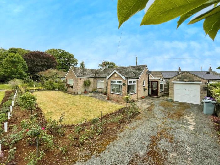 3 Bedroom Detached Bungalow For Sale In South Heath Lane, Fulbeck, Grantham, NG32