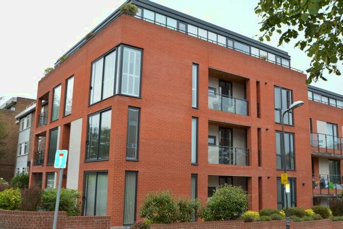 2 Bedroom Flat To Rent In Worple Road, Wimbledon, SW19