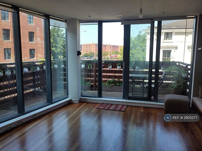 2 Bedroom Flat To Rent In Hurst Street, Liverpool, L1