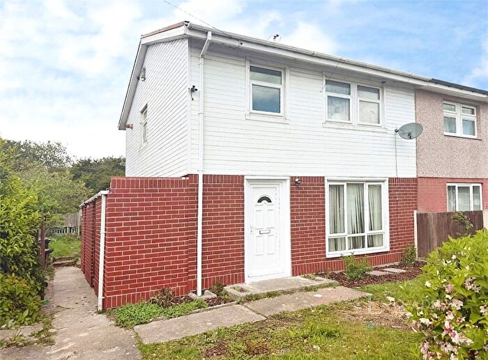 3 Bedroom Semi-Detached House To Rent In West Pinfold, Royston, Barnsley, S71