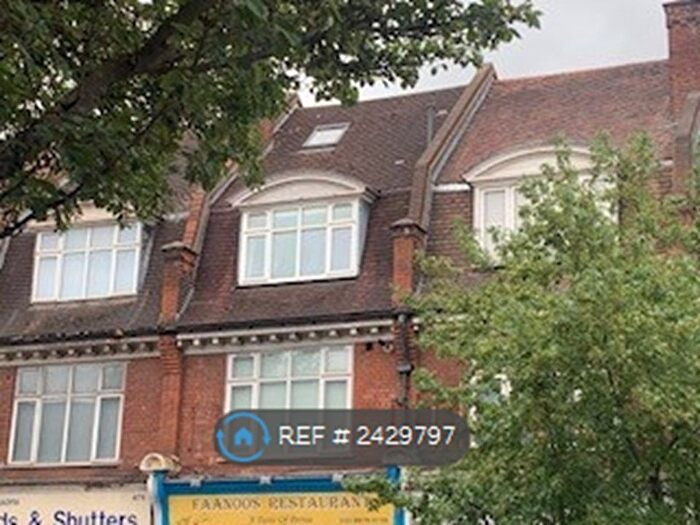 2 Bedroom Flat To Rent In Upper Richmond Road West, London, SW14