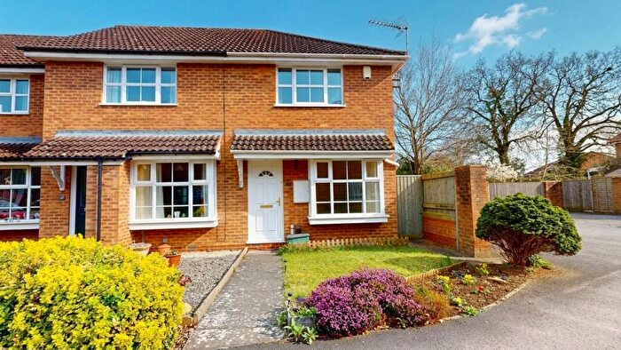 2 Bedroom House To Rent In Ypres Way, Abingdon, OX14