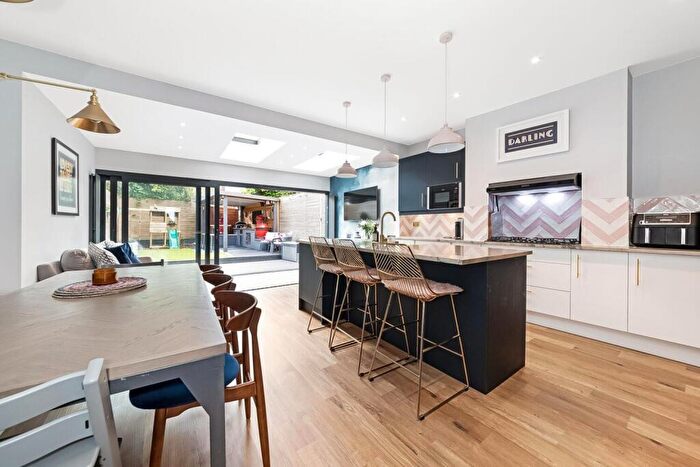 4 Bedroom House For Sale In Overhill Road, East Dulwich, London, SE22