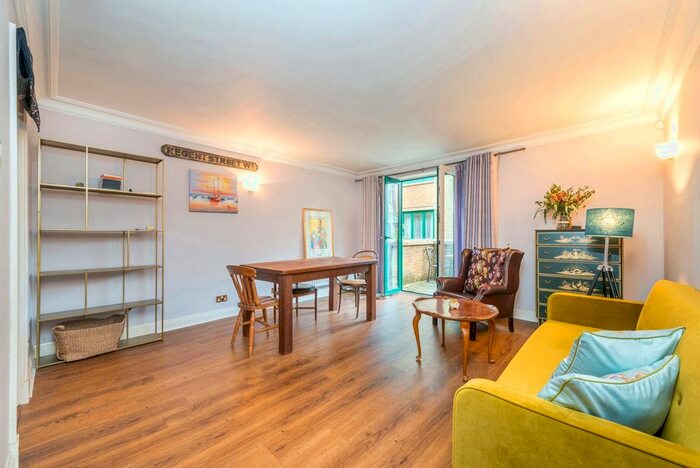 1 Bedroom Flat To Rent In Walpole House, Westminster Bridge Road, SE1