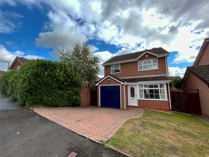 3 Bedroom Detached House To Rent In Heyford Grove, Solihull, West Midlands, B91