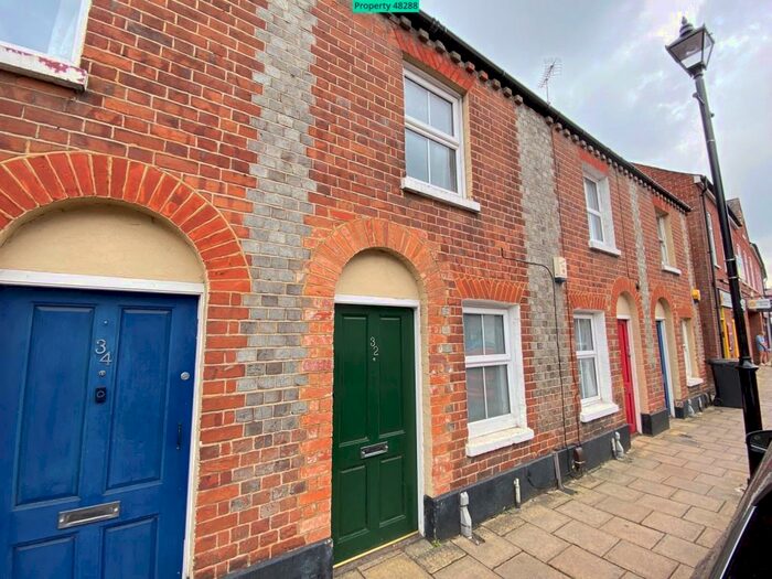Terraced House To Rent In High Street, Theale, Reading, RG7