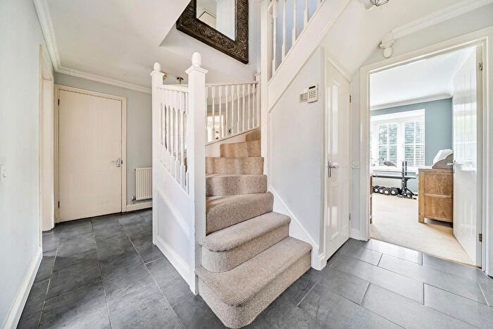 4 Bedroom Detached House For Sale In Pipit Close, Waterlooville, PO8