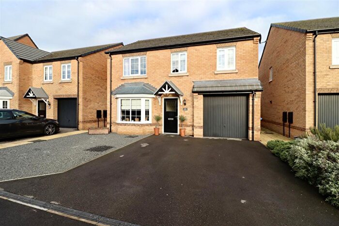 4 Bedroom Detached House For Sale In Jones Grove, Market Weighton, YO43