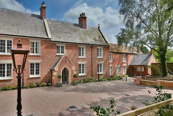 4 Bedroom End Of Terrace House For Sale In Stapehill Abbey, Wimborne Road West, BH21