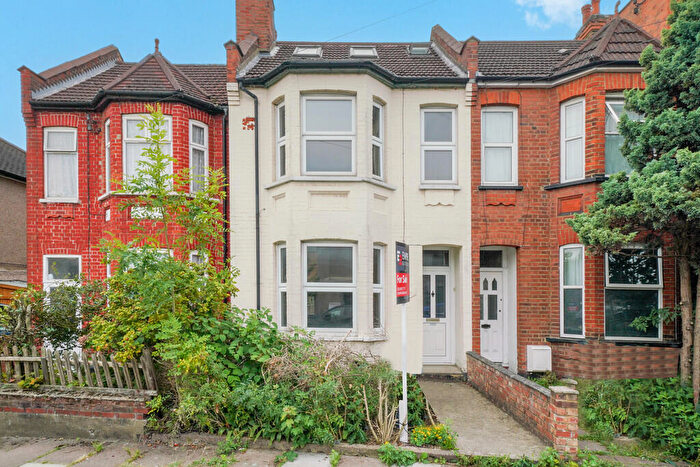 4 Bedroom Terraced House For Sale In Rosslyn Crescent, Harrow, HA1