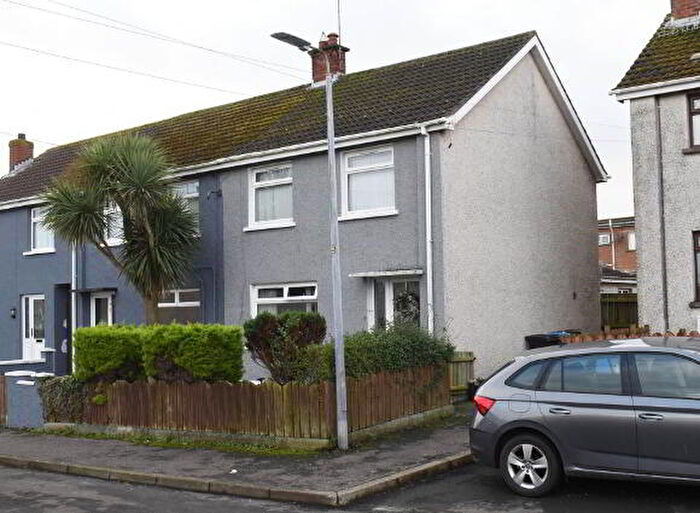 4 Bedroom End Of Terrace House For Sale In Park Crescent, Newtownards, BT22
