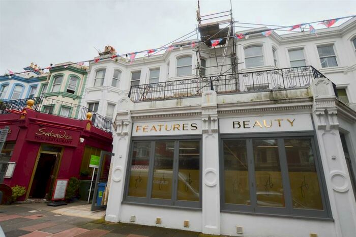 2 Bedroom Flat To Rent In Carlisle Road, Eastbourne, BN21