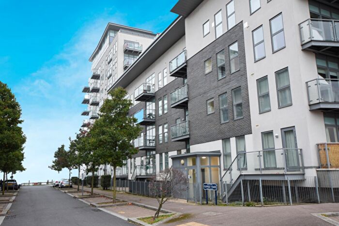 1 Bedroom Apartment To Rent In Clovelly Place, Greenhithe, Kent, DA9
