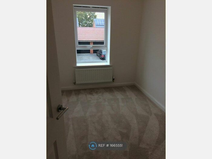 4 Bedroom Detached House To Rent In Marino Boulevard, Milton Keynes, MK8