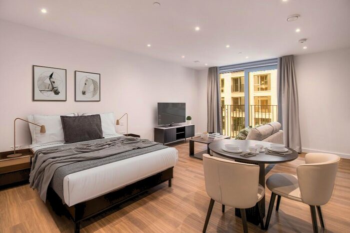 Studio To Rent In Nine Elms Lane, London, SW11