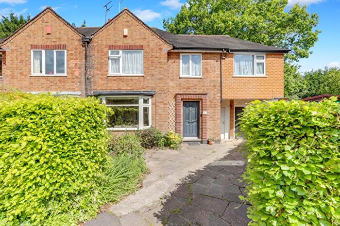 4 Bedroom Semi-Detached House For Sale In Hillside Crescent, Beeston, NG9
