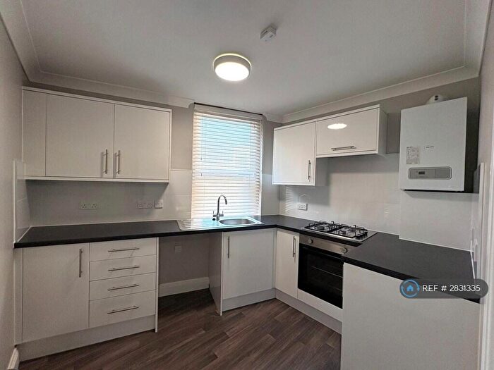 2 Bedroom Flat To Rent In St. Swithuns Road, Bournemouth, BH1