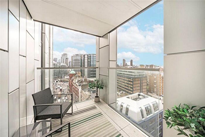 Flat For Sale In City Road, Old Street, EC1V