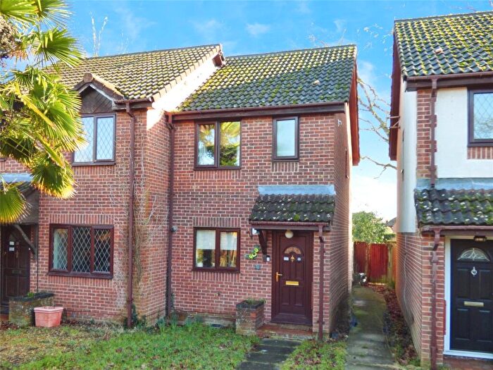 2 Bedroom Semi-Detached House For Sale In Stirling Crescent, Hedge End, Southampton, SO30