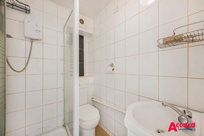 1 Bedroom Maisonette To Rent In Columbine Way, Romford, RM3