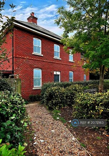 3 Bedroom Flat To Rent In St. Catherines Court, Winchester, SO23