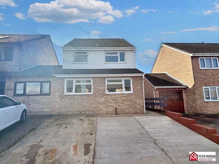 3 Bedroom Semi-Detached House To Rent In Davis Avenue, Bryncethin, Bridgend, Bridgend County., CF32