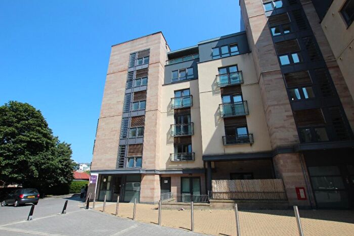 2 Bedroom Flat To Rent In West Tollcross, Tollcross, Edinburgh, EH3