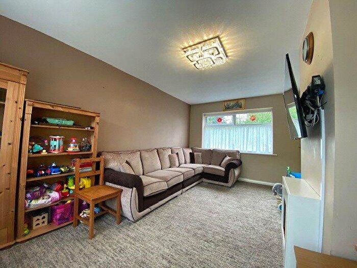 2 Bedroom Semi-Detached House For Sale In Park Lee Road, Blackburn, Lancashire, BB2