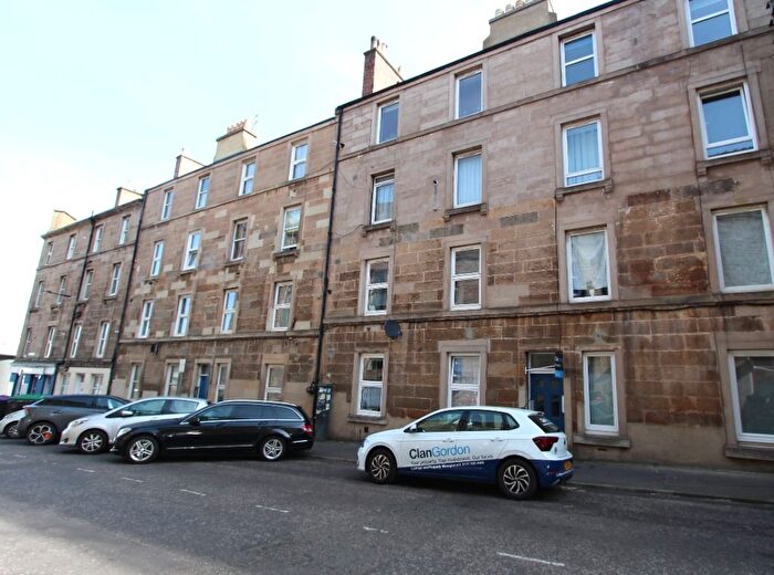 1 Bedroom Flat To Rent In Murdoch Terrace, Fountainbridge, Edinburgh, EH11