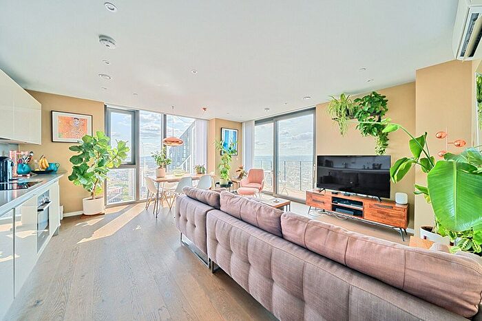 2 Bedroom Flat For Sale In St Gabriel Walk, Elephant Amp; Castle, London, SE1