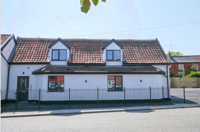 2 Bedroom Flat To Rent In College Road, Framlingham, Woodbridge, IP13