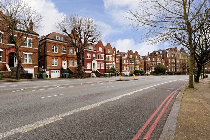4 Bedroom Flat To Rent In Finchley Road, Hampstead, NW3
