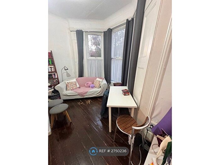 1 Bedroom Flat To Rent In Gloucester Drive, London, N4