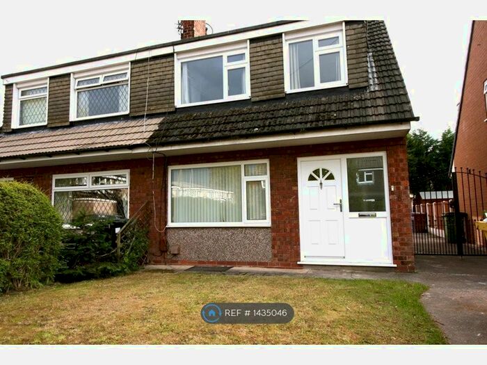 3 Bedroom Semi-Detached House To Rent In Harlech Drive, Hazel Grove, Stockport, SK7