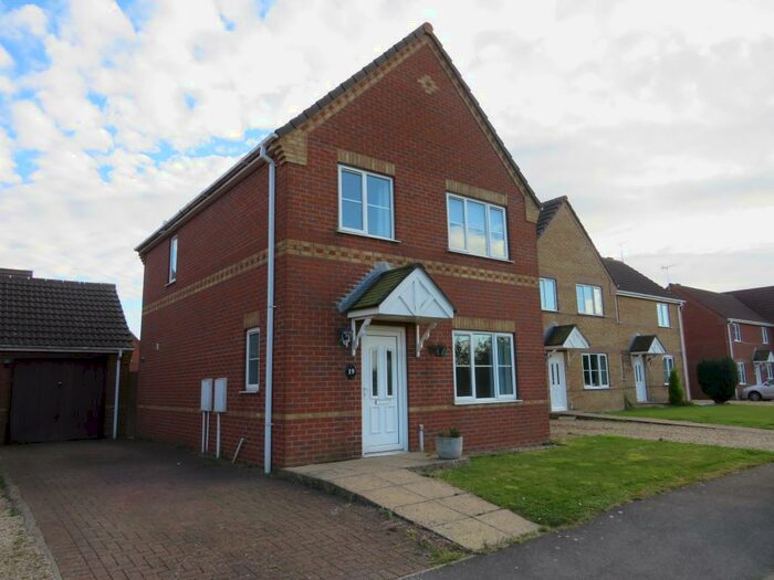 3 Bedroom Detached House To Rent In Kensington Close, Holbeach, Spalding, PE12