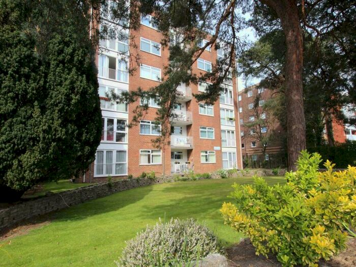 2 Bedroom Flat To Rent In Poole Road, Branksome, Poole, BH12