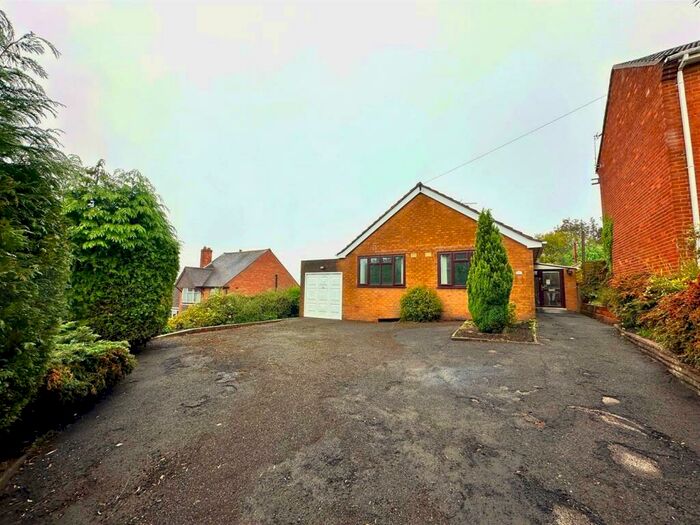 2 Bedroom Detached Bungalow To Rent In The Knoll, Kingswinford, DY6
