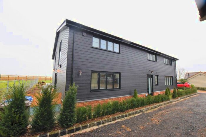 3 Bedroom Semi-Detached House To Rent In Hay Street, Braughing, SG11