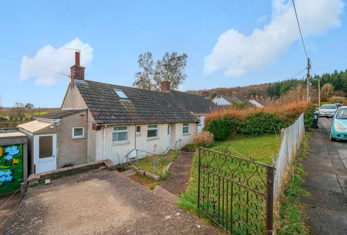 2 Bedroom Bungalow For Sale In Orchard Road, Long Ashton, Bristol, North Somerset, BS41