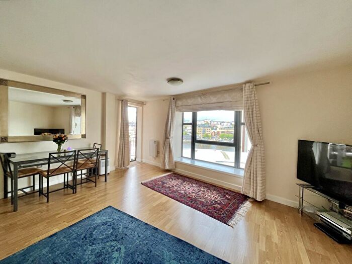 2 Bedroom Apartment To Rent In Baltic Quay Apartments, Gateshead Quayside, NE8