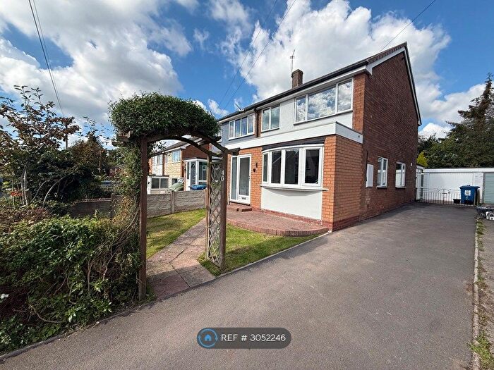3 Bedroom Semi-detached House To Rent In Union St, Burntwood, WS7