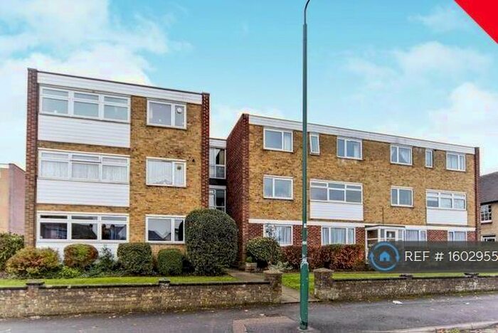 2 Bedroom Flat To Rent In St. Georges Road, Wallington, SM6